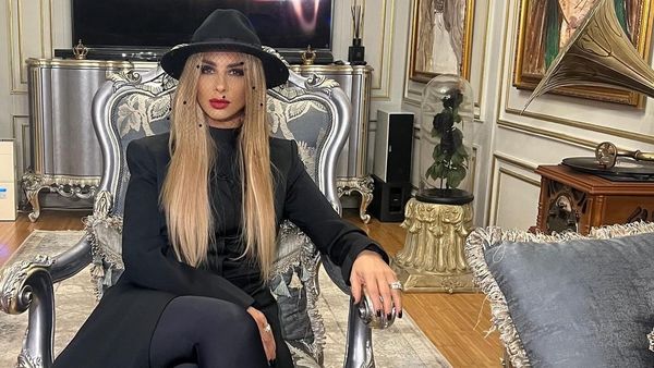 "Bravo România! Două doamne au finalizat construcția unui spital pentru copiii bolnavi de cancer, dar "femeia anului" este aleasă Prodanca". Reacții acide după ce Anamaria Prodan a fost desemnată „Femeia anului 2023”