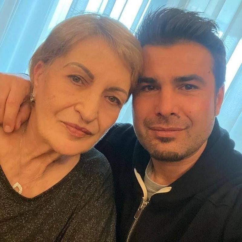Adrian Mutu mama doliu