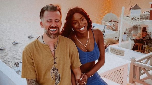 ”Eu nu vă voi spune” Florin Ristei și Naomi Hedman s-ar fi despărțit chiar înainte de sărbători. Iubita artistului a șters toate pozele cu el