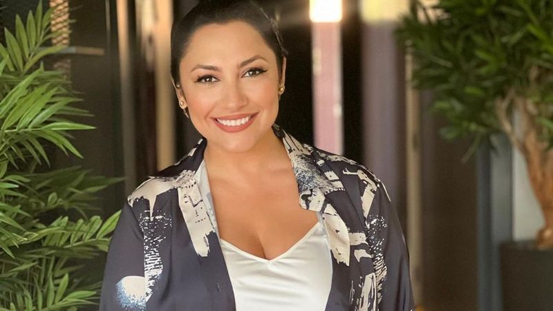 Andra va petrece sărbătorile &icirc;ntr-o destinație inedită alături de familie. Mama artistei nu este deloc &icirc;nc&acirc;ntată de alegerea fiicei ei: &rdquo;Unde te duci tu fată, acolo nu o să ai brad de Crăciun&rdquo;