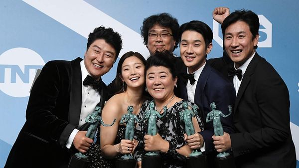 Lee Sun-kyun, din filmul &rdquo;Parasite&rdquo;, a murit la v&acirc;rsta de 48 de ani. Actorul a fost găsit inconștient &icirc;n mașină