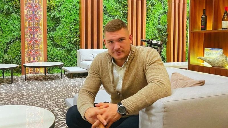 Călin Donca, dezamăgit de cei care i-au &icirc;ntors spatele la greu. Ce i-a spus Dorian Popa atunci c&acirc;nd l-a sunat? &bdquo;L-am &icirc;ntrebat dacă dorește să facem un vlog &icirc;mpreună &icirc;n care să discutăm situația&rdquo;