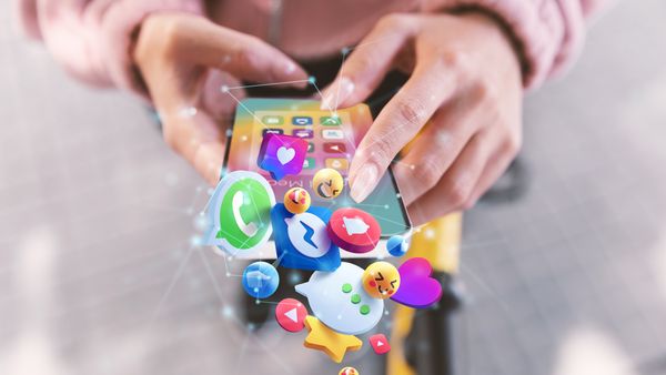 Cum te ajută reţelele sociale dacă eşti &icirc;n căutarea unui job