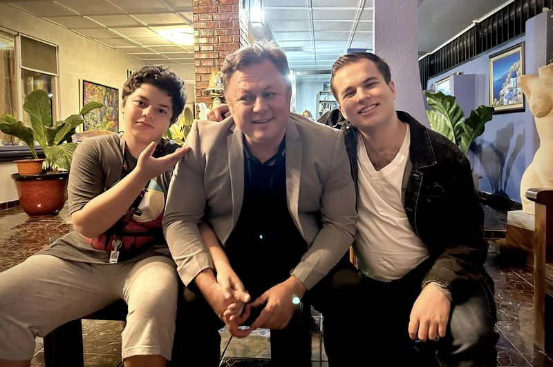 Ce s-a ales de averea lui Ion Dolănescu după ce a fost împărțită între cei doi fii ai săi?