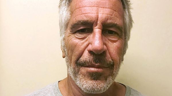 Cazul Epstein: O judecătoare din New York dezvăluie o listă de nume. Bill Clinton, Michael Jackson, David Copperfield şi Prinţul Andrew, printre numele cuprinse &icirc;n documentele judiciare