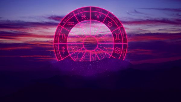 Horoscop de weekend, 6-7 ianuarie 2024: Scorpionii se confruntă cu probleme &icirc;n familie. Săgetătorii se află &icirc;n centrul unor conflicte