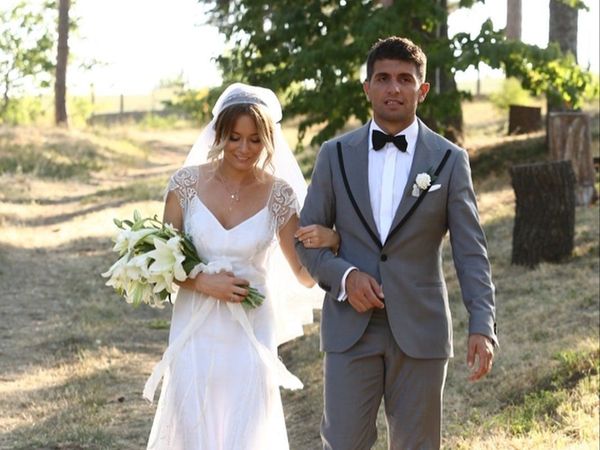 Cine este și cu ce se ocupă Cosmin Curticăpean, soțul Laurei Cosoi. Vedeta este &icirc;nsărcinată cu al patrulea copil