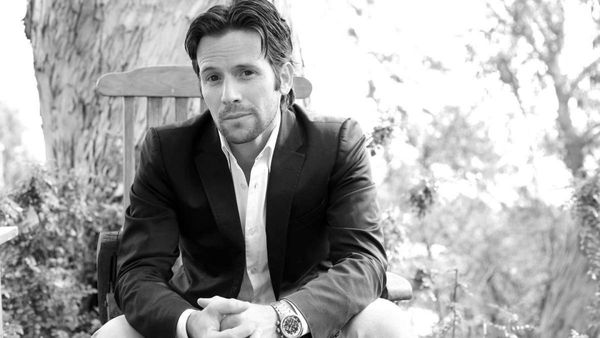 Lumea cinematografiei și a filmului de la Hollywood a pierdut &icirc;ncă o stea. Christian Oliver și cele două fiice ale sale au murit &icirc;ntr-un accident aviatic. Avionul &icirc;n care se aflau s-a prăbușit &icirc;n ocean