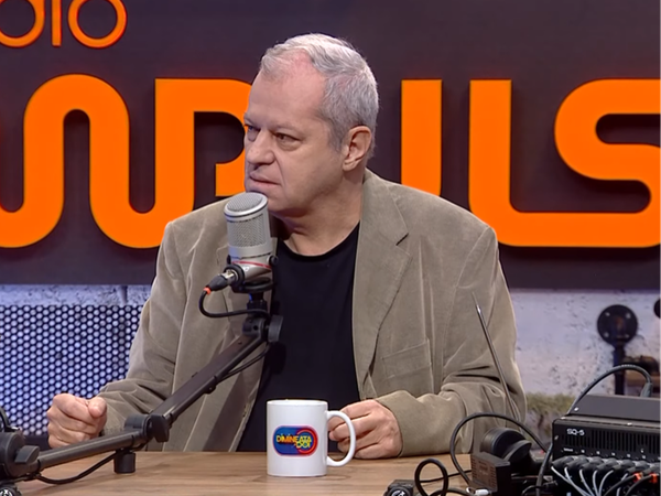 Dimineața pe doi: Răsvan Popescu a lansat cartea "Omul orchestră: Un jurnal altfel": &bdquo;Un fel de valorificare, astăzi, a lucrurilor pe care le-am trăit &icirc;n ultimii 35 de ani&rdquo;