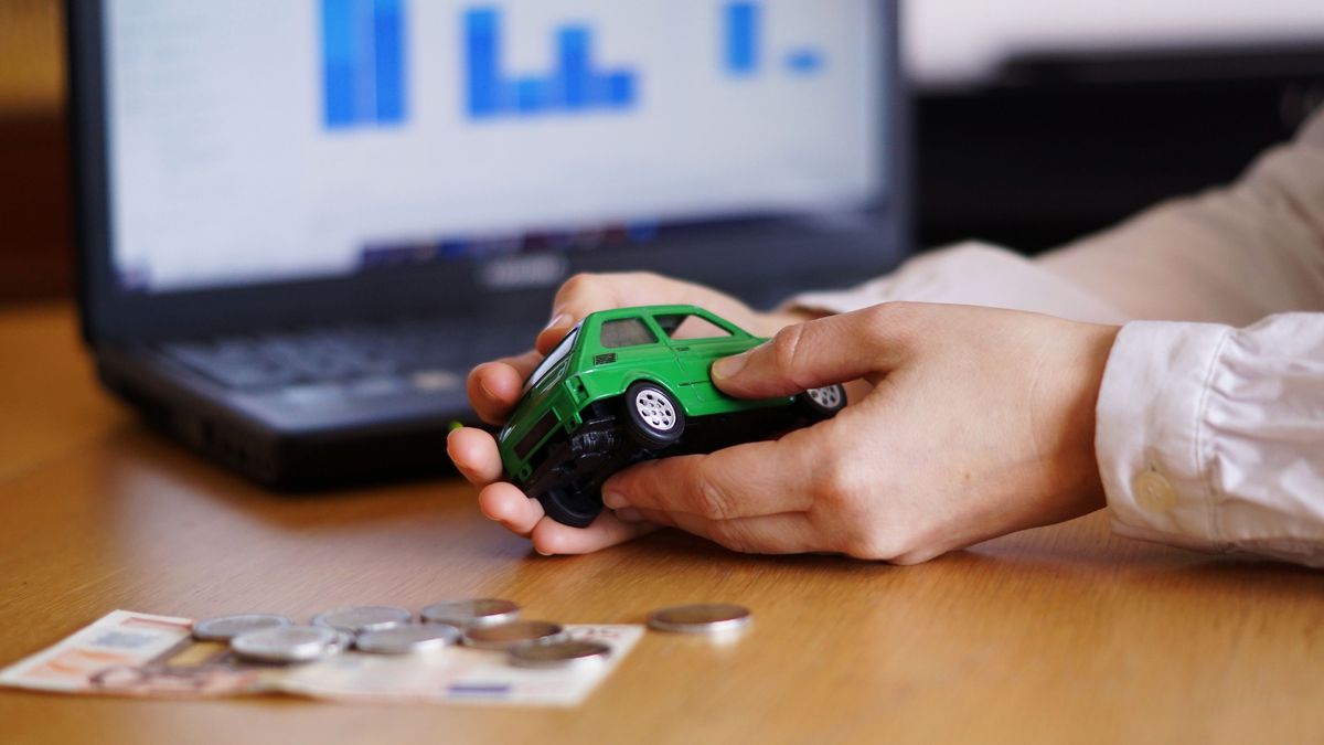 Impozitul auto pentru 2024: Ce sume trebuie să plătească șoferii