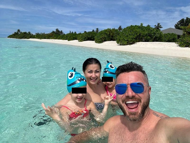 Gabriela Cristea și Tavi Clonda au plecat în vacanță alături de fetițele lor