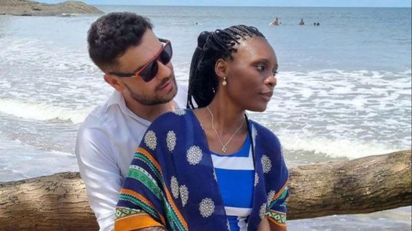Artistul rom&acirc;n Karym se va căsători cu o prințesă din Africa. Naşele cuplului ar putea fi Georgiana Lobonț, Carmen de la Sălciua sau Celia: &rdquo;Am rămas puțin surprinsă de faptul că va fi prinț&rdquo;
