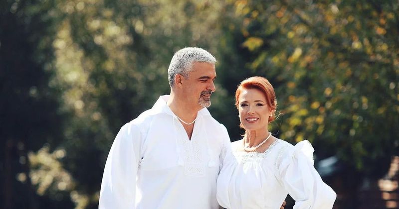 Aurelian Temișan și Monica Davidescu aniversează 29 de ani de relație