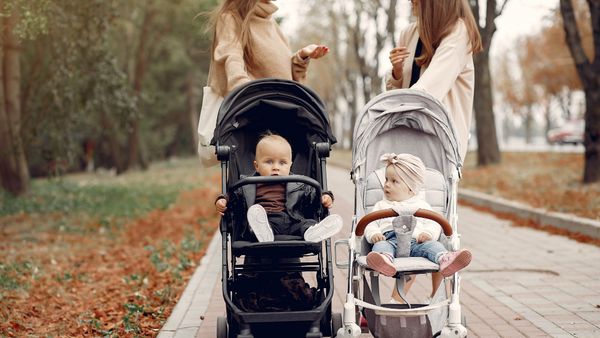 După ce criterii alegeți căruciorul pentru copil