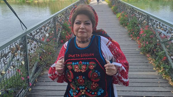 "&Icirc;i mulțumesc lui Dumnezeu că nu am pățit nimic, &icirc;nsă m-am speriat rău."Saveta Bogdan, despre clipele de groază prin care a trecut la ieșirea din restaurantul unde a c&acirc;ntat