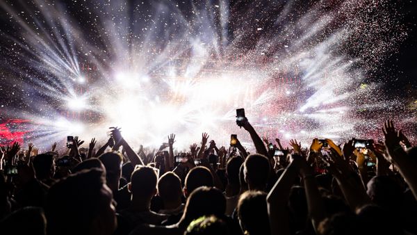 Ce faci &icirc;n weekendul 19-21 ianuarie 2024: Lista evenimentelor și expozițiilor din București și marile orașe ale țării