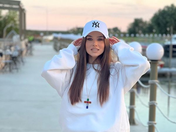 Cine este și cu ce se ocupă fratele lui Theo Rose. Radu stă departe de lumina reflectoarelor