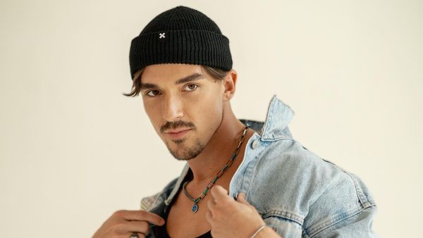 VIDEO: Emil Rengle, imaginea cu care și-a șocat urmăritorii de pe rețelele sociale: "Doamne ferește! Sper să nu fie însărcinat pe bune". Dansatorul s-a afișat cu burtică de gravidă