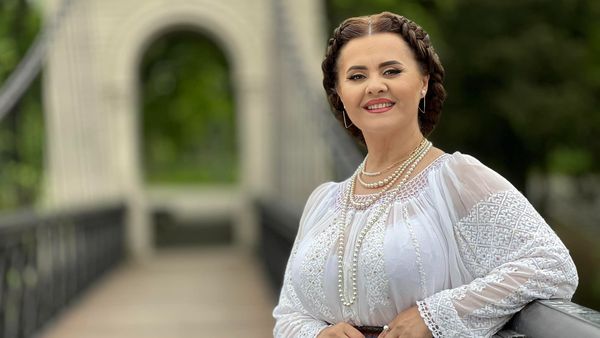 Niculina Stoican este bună de plată! Cântăreața a pierdut procesul pe care îl avea împotriva lui Constantin Enceanu. Este nevoită să scoată bani grei din buzunar