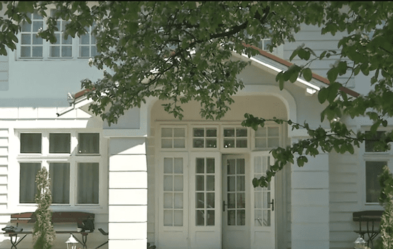 Cum arată casa din Alba Iulia a lui Nicolae Furdui Iancu