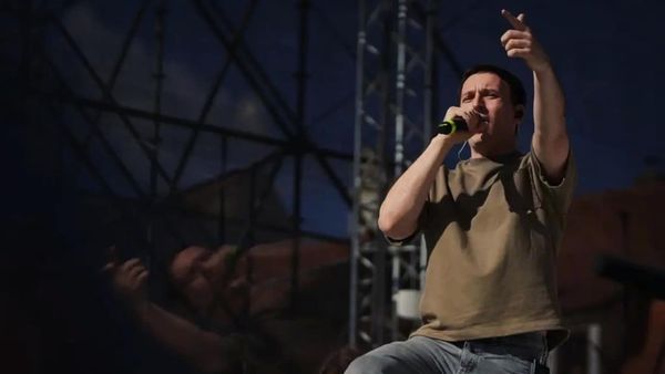 VIDEO: The Motans, moment inedit în timpul unui concert. Artistul nu se aştepta la aşa ceva