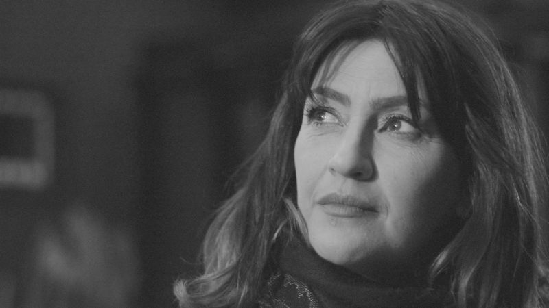 Familia Ronei Hartner acceptă cu greu trecerea artistei &icirc;n neființă: "E &icirc;ncă greu, e foarte greu".  La ce obiect nu a renunțat sora regretatei c&acirc;ntărețe