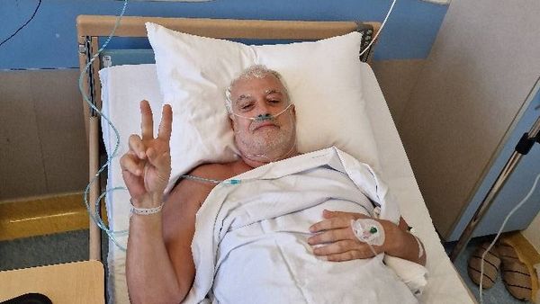 "N-a avut curaj să se implice niciun medic neurochirurg. Dânsul și-a asumat aceasta răspundere”.  Cătălin Crișan a îndurat dureri îngrozitoare. Artistul, operat de urgență. Ce s-a întâmplat și cum se simte acum