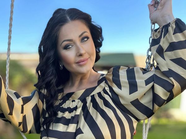 Gabriela Cristea &icirc;și vopsește părul singură acasă: &bdquo;La mine e o chestiune de necesitate pentru că nu am timp&rdquo;. De ce alege vedeta să nu apeleze la un specialist?