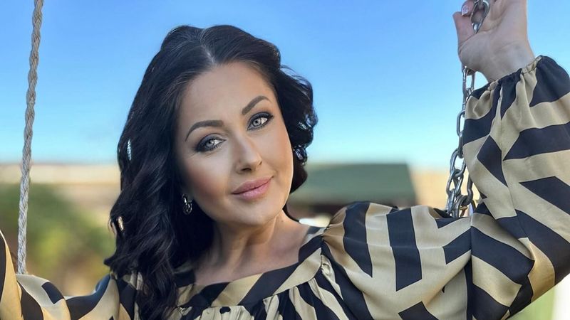 Gabriela Cristea &icirc;și vopsește părul singură acasă: &bdquo;La mine e o chestiune de necesitate pentru că nu am timp&rdquo;. De ce alege vedeta să nu apeleze la un specialist?
