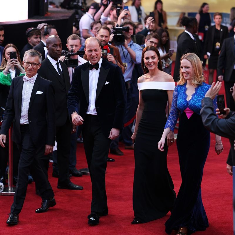 Kate Middleton se recuperează în prezent după operația suferită