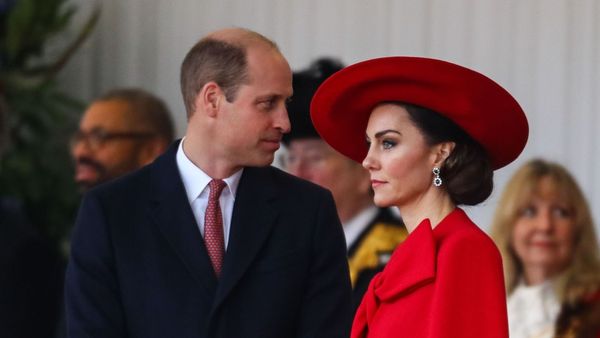 Prințul William, furios după ce s-a răspândit zvonul că prințesa Kate ar suferi de aceeași boala ca și mama lui, regretata prințesa Diana