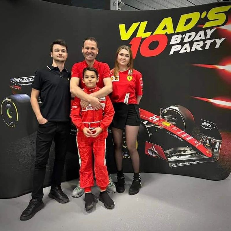 De câte ori a fost căsătorit Robert Negoiță?