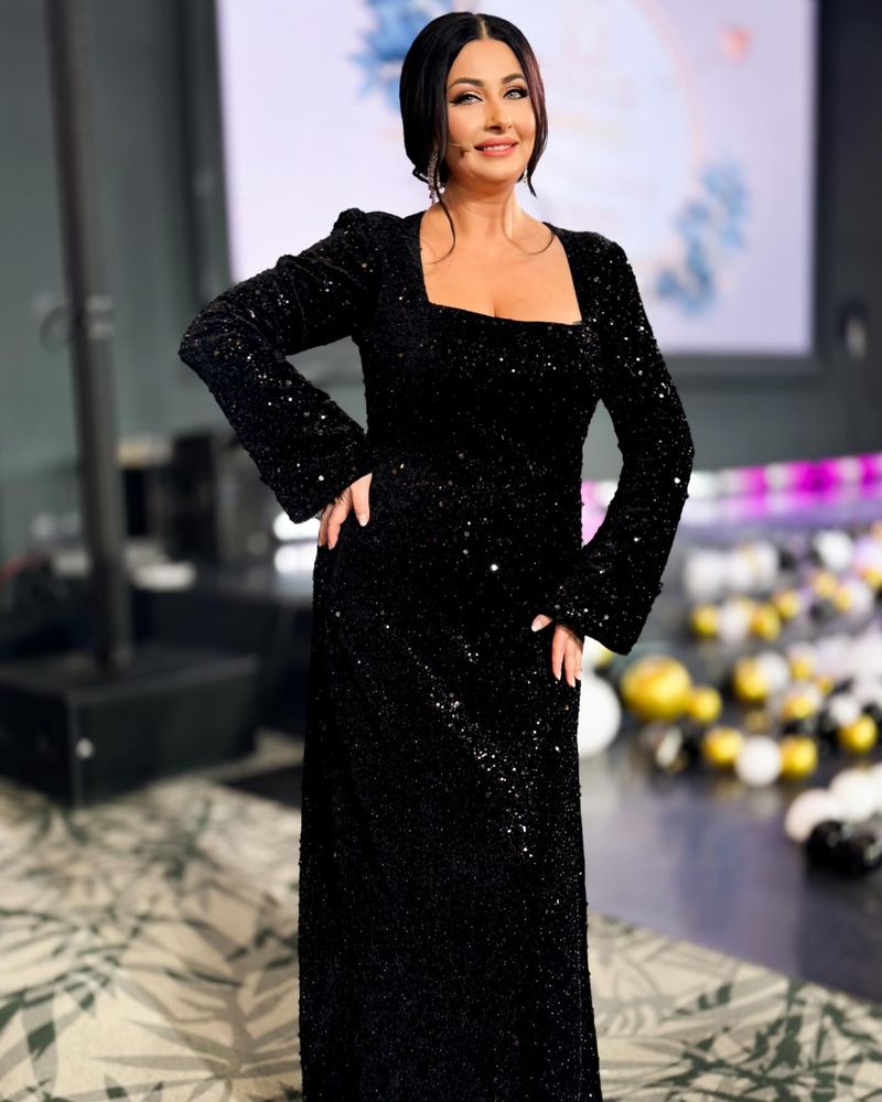 Gabriela Cristea maioneza taiata