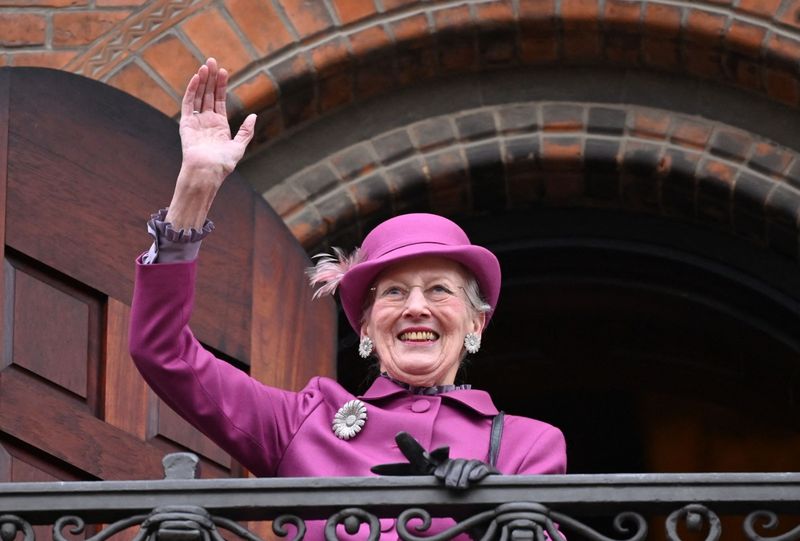 Regina Margrethe a-II-a Danemarcei a renunțat la tron la 52 de ani