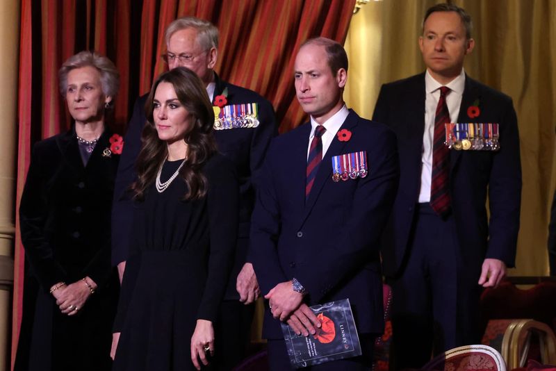 Prințul William, nevoit să muncească chiar și 16 ore pe zi pentru a sprijini monarhia