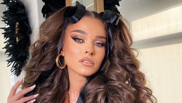 "Era ceva în neregulă pentru că se uitau cam așa la tine". Theo Rose, aspecte mai puțin cunoscute din viața ei. Ce etnie are, de fapt, artista