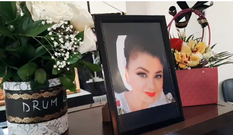 Primele imagini de la înmormântarea solistei Victoria Cica