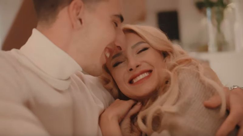 &rdquo;Pe toți i-ai băgat &icirc;n clipuri și după ceva s-a &icirc;nt&acirc;mplat și te-au dezamăgit&rdquo; Andreea Bălan a st&acirc;rnit un val de reacții după ce a apărut &icirc;n momente tandre alături de Victor Cornea &icirc;n noul său videoclip 