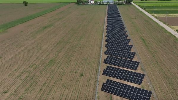 Iată cum poți să obții energia regenerabilă și de ce merită să investești &icirc;n parcuri fotovoltaice