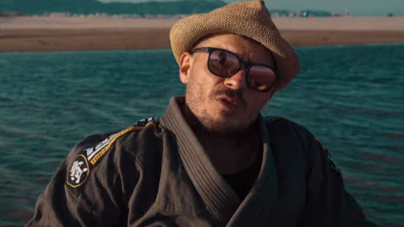 Raul Alin Giurgiu, cunoscut în lumea muzicii ca rapperul Cumicu