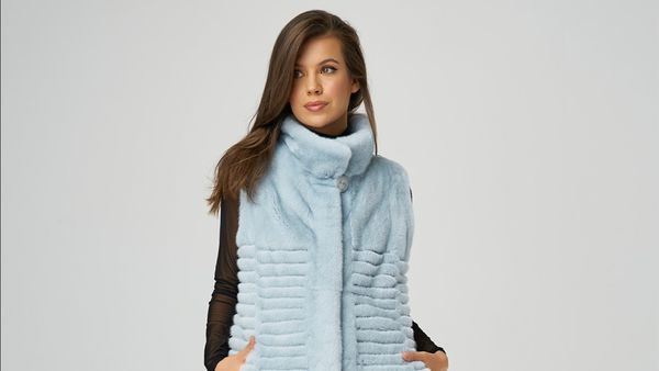 Vesta de blană: cum o alegi? Iată un scurt ghid de achiziție