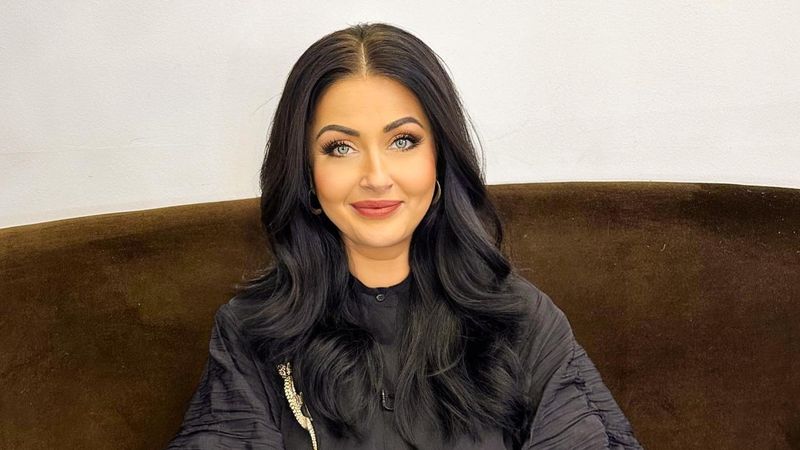 "Chiar vreau să aflu părerea voastră. Mi-a făcut așa un soi de controversă &icirc;n cap". &Icirc;ntrebarea ce o apasă pe suflet pe Gabriela Cristea. Soția lui Tavi Clonda a cerut ajutorul fanilor