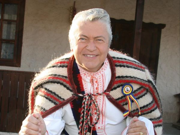 &rdquo;Eu am &icirc;mbătr&acirc;nit frumos și nici că mă dau pe unul mai t&acirc;năr!&rdquo;. Gheorghe Turda, despre intervențiile estetice ale artistelor din &bdquo;Generația de Aur&rdquo;