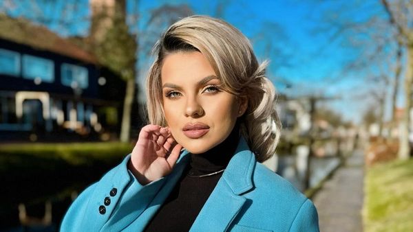 Cristina Vasiu, în doliu! Socrul artistei s-a stins din viață