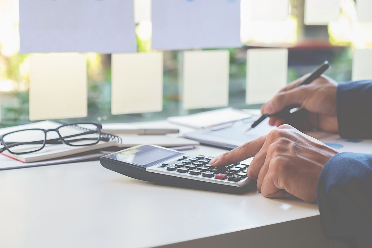 Cum procedezi atunci când ai cheltuit prea repede salariul