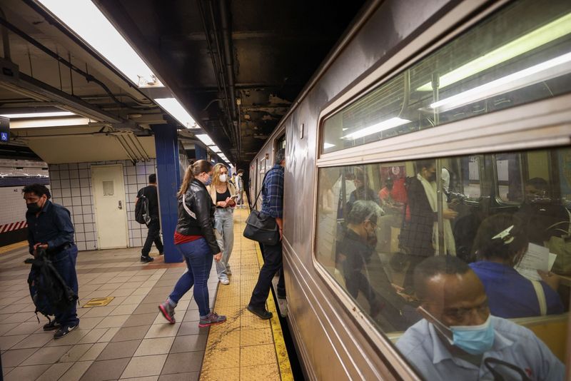 Împușcături la metroul din New York