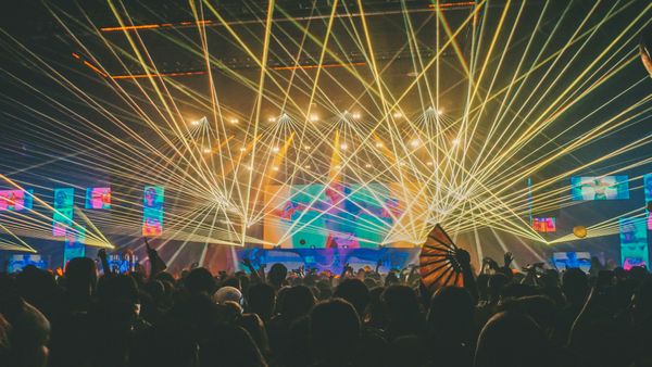 Ce faci în weekendul 16-18 februarie 2024: Principalele evenimente și concerte din București și marile orașe