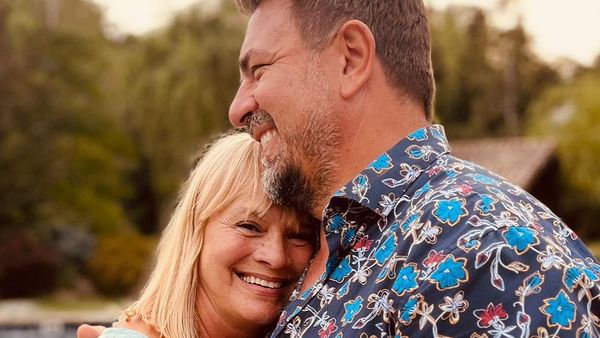 Horia Brenciu, surpriză de proporții pentru soția sa chiar în timpul unui concert de Ziua Îndrăgostiților. Imaginile au făcut furori pe internet