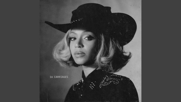 Beyonce a lansat piesele "Texas Hold'Em" și 16 Carriages"
