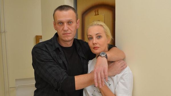 "Te iubesc" Iulia Navalnaia, soţia puternică şi demnă a lui Aleksei Navalnîi, omagiu adus soțului ei mort în închisoare